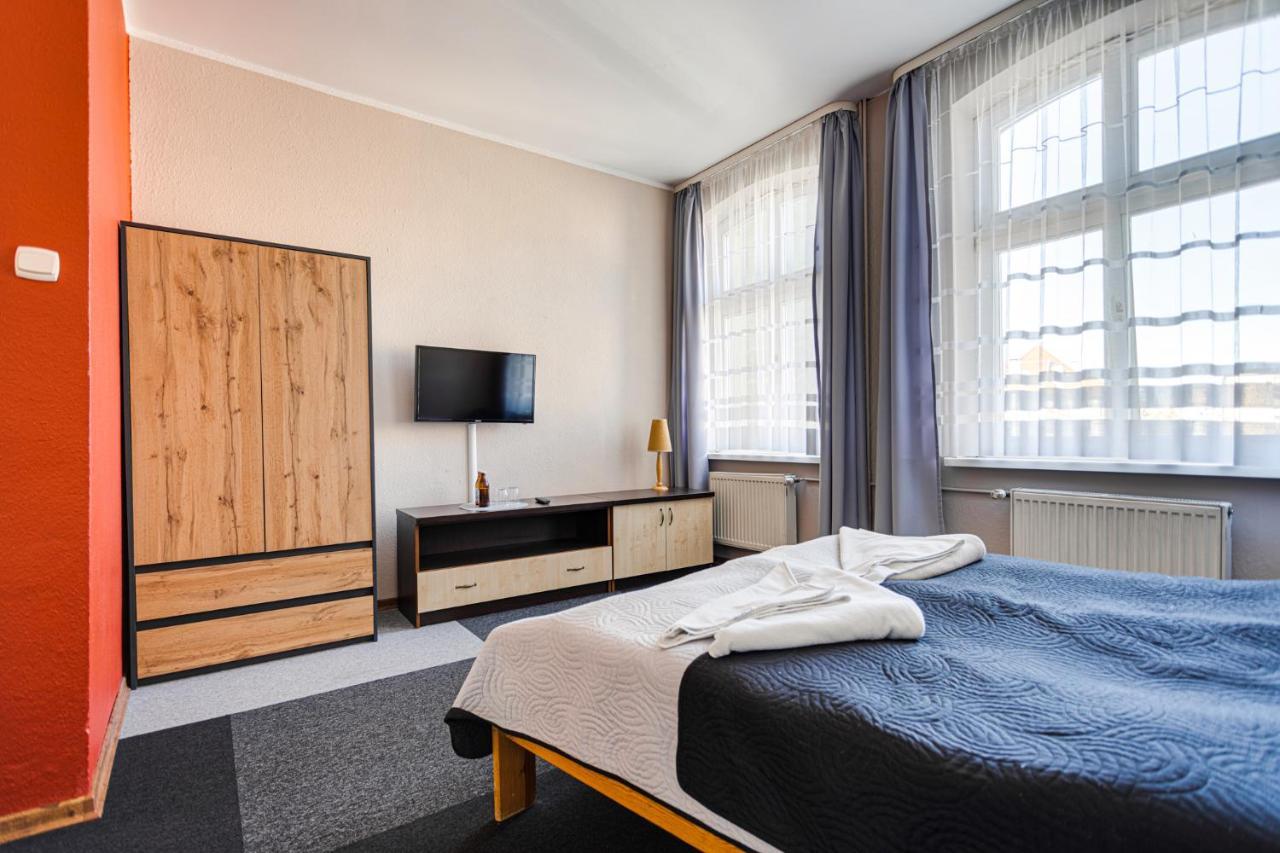 Hotel Sowa Эльблонг Экстерьер фото
