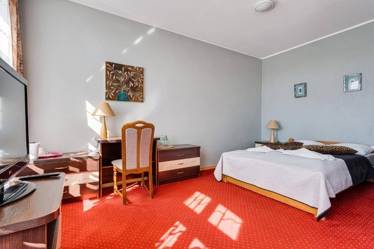 Hotel Sowa Эльблонг Экстерьер фото