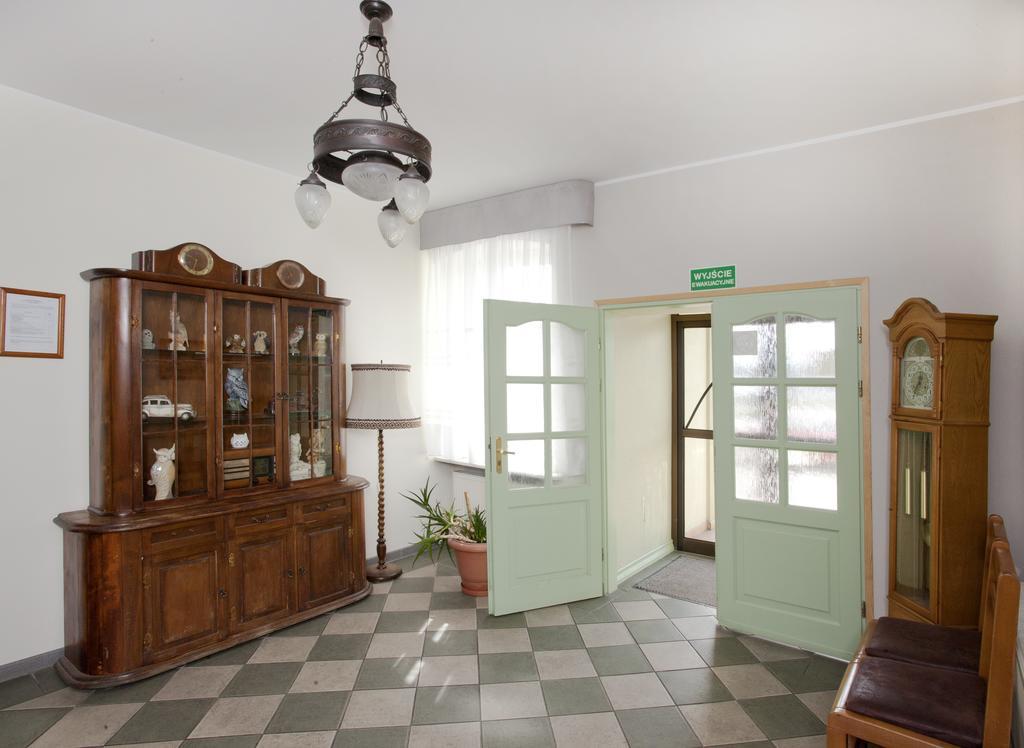 Hotel Sowa Эльблонг Экстерьер фото